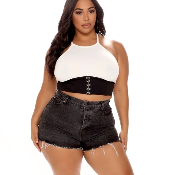 Torrid Cut Off Denim Stretch Short Black Button Zip Closure Size 18 Gothi… - Picture 1 of 10